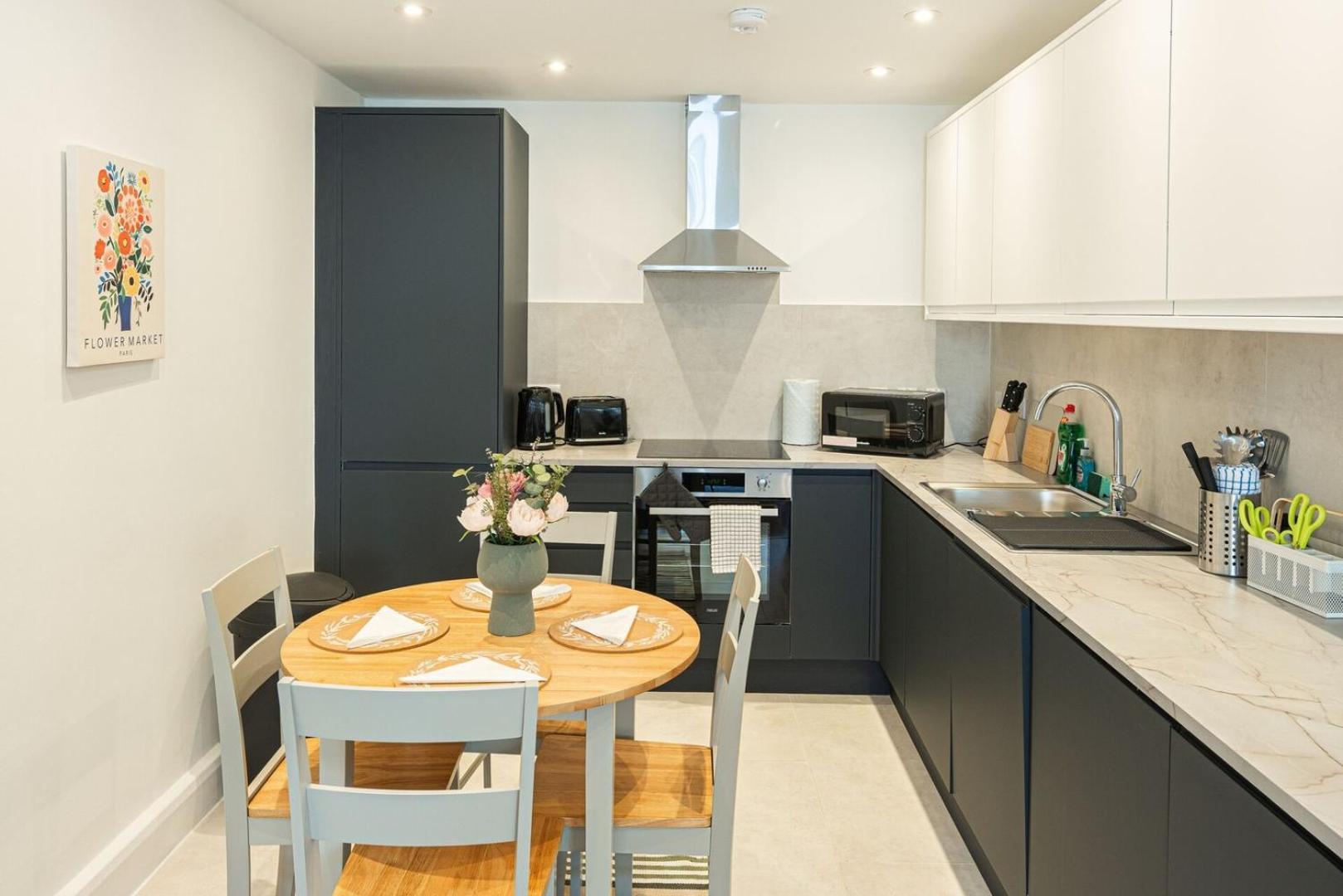 Modern 2br Flat In Soho Apartment London